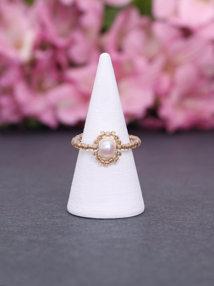 Ardita Pearl Halo Ring image